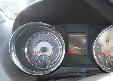 2013 Chrysler Town & Country Touring from USA, damaged, VIN 2C4RC1BG8DR613865